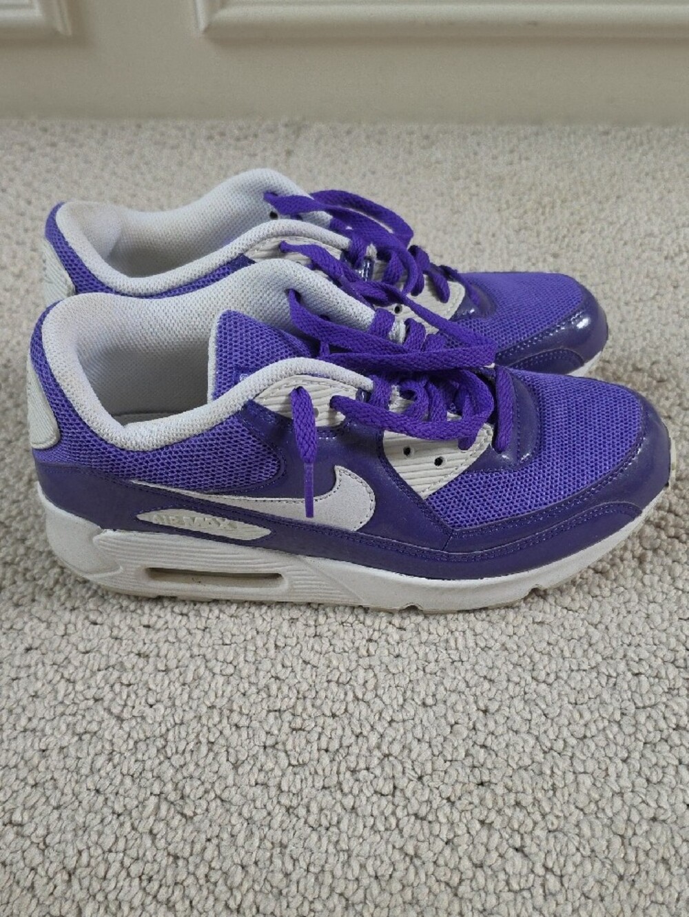 Nike Womens Purple and White Air Sneakers - Picture 2 of 4